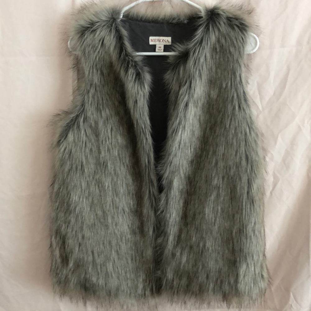 EUC Merona Faux Fur Vest